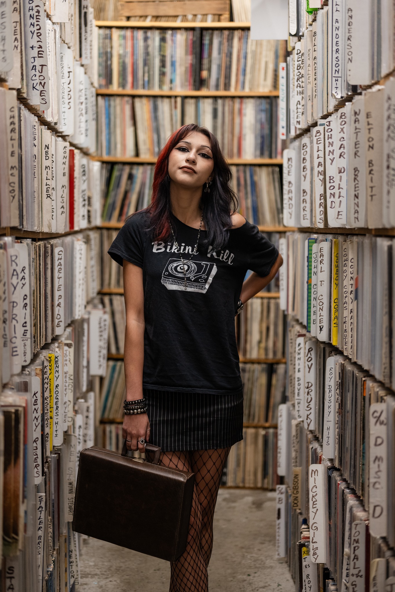 When Niki asked for a moody record shop senior session my immediate answer was "YES!" #pittsburghseniors #seniorportraits #pittsburghpa #jerrysrecords